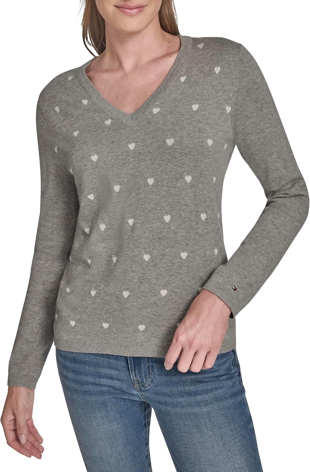 Women’s V-neck long-sleeve sweater with heart print